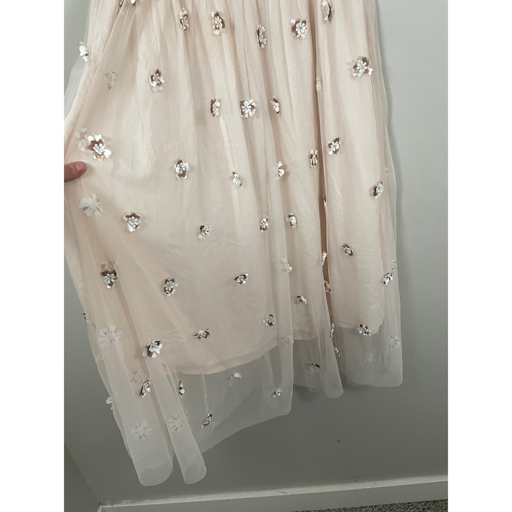 By Anthropologie Billie Textured Tulle Skirt with Flower Appliques Size 4 - Picture 4 of 12